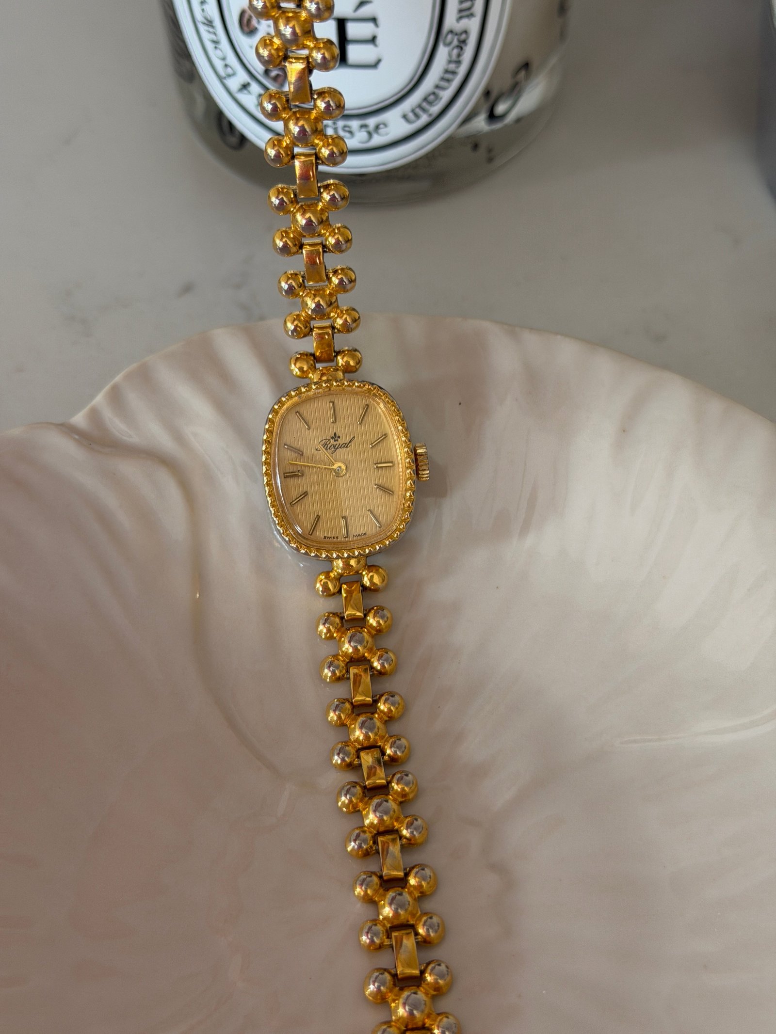 ROYAL Swiss Made Vintage Kurmalı Kol Saati